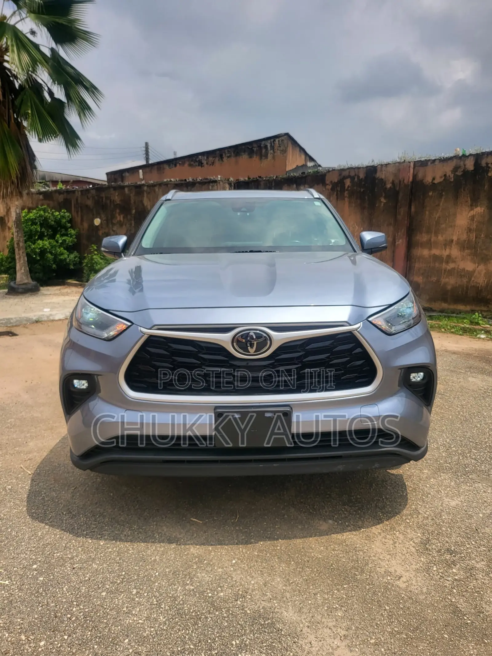 Toyota Highlander XLE 2021 Blue
