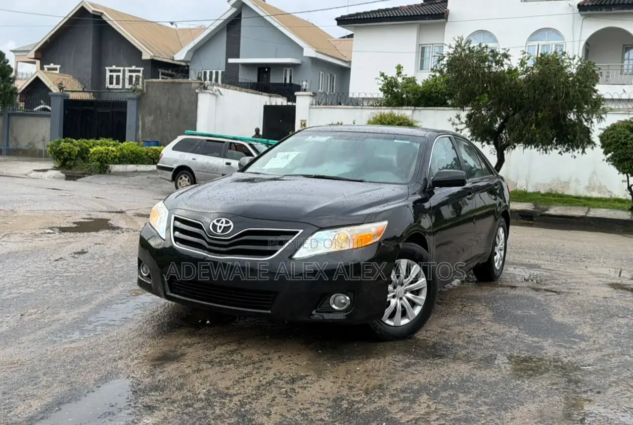 Toyota Camry 2010 Black