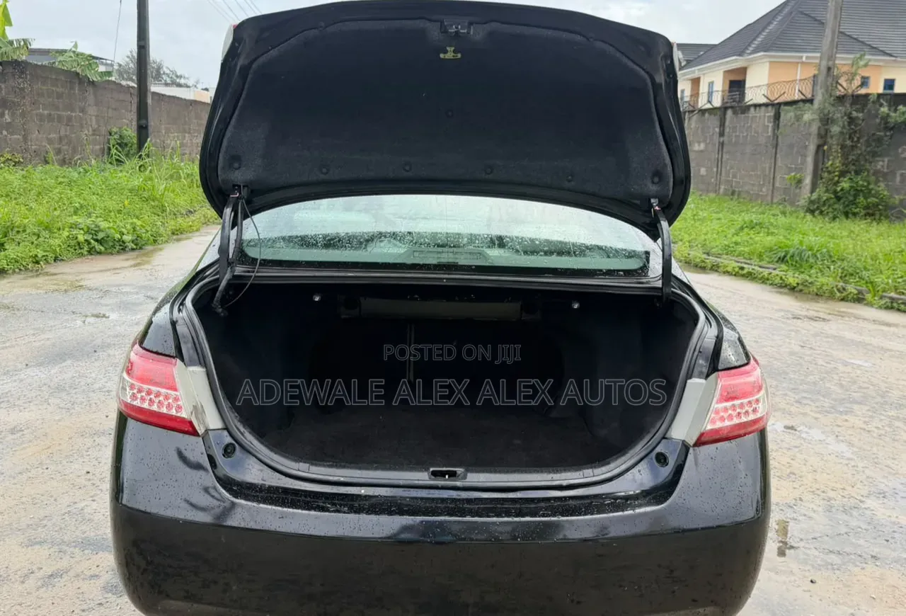 Toyota Camry 2010 Black