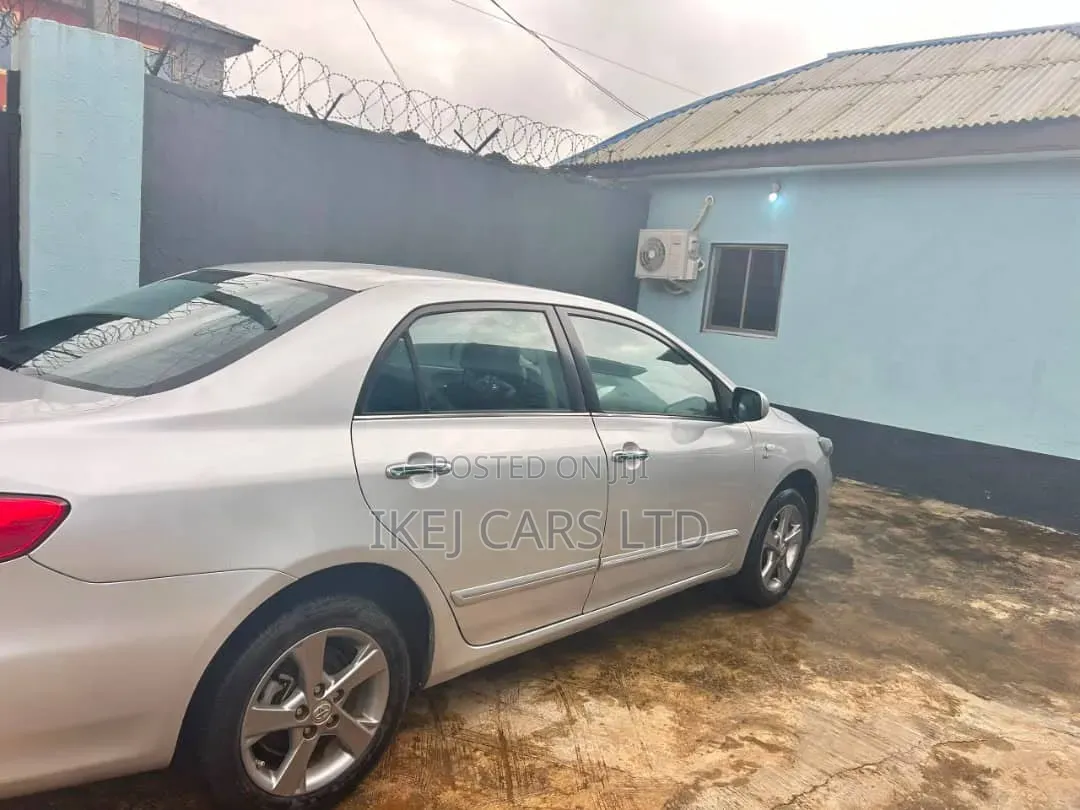 Toyota Corolla 2014 Gray