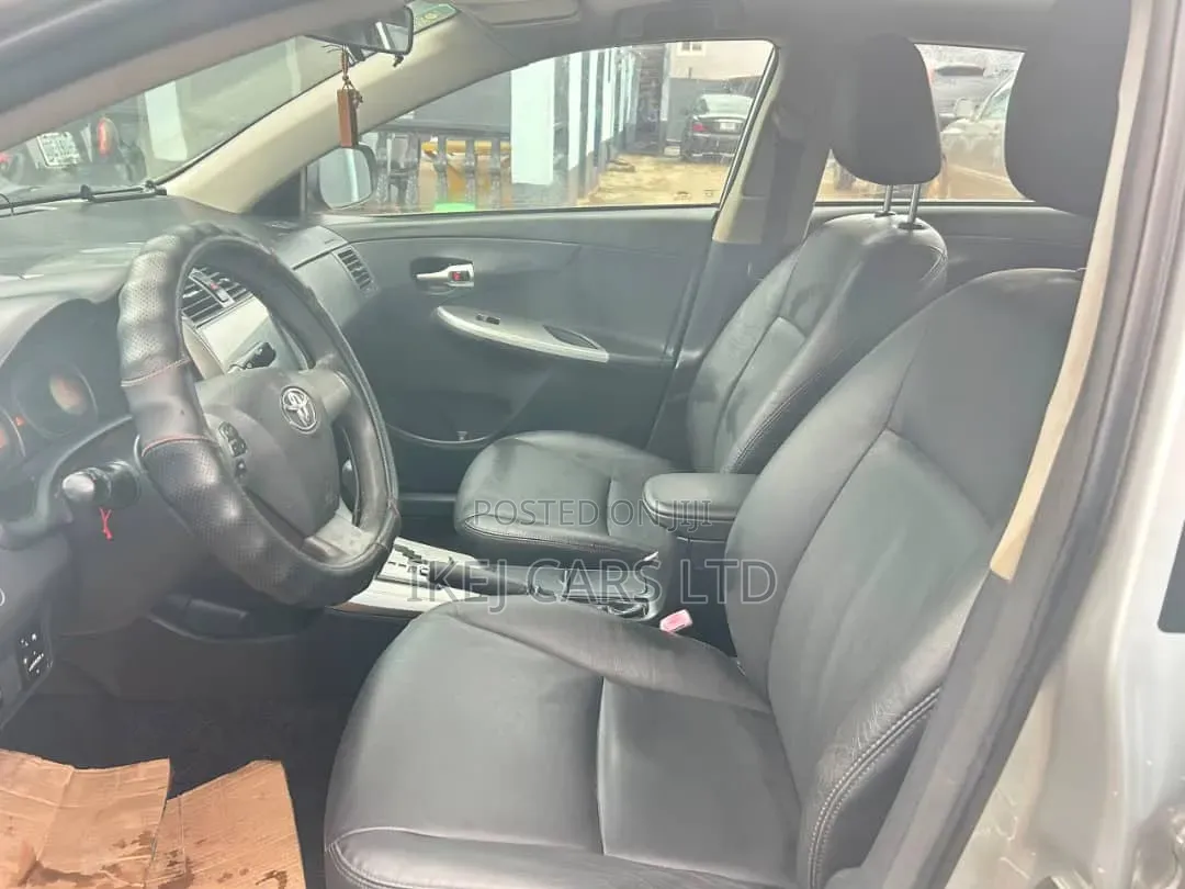 Toyota Corolla 2014 Gray
