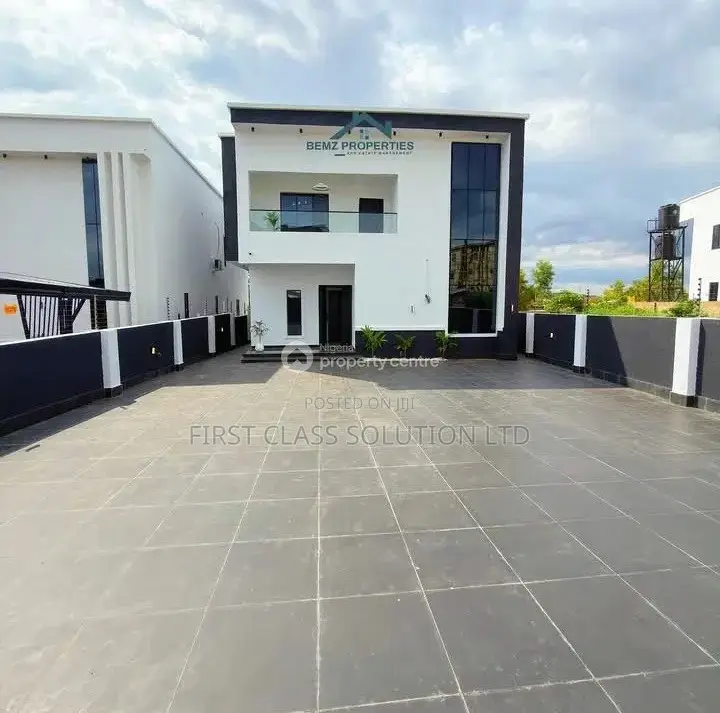 Furnished 5bdrm Duplex in Enugu State for sale