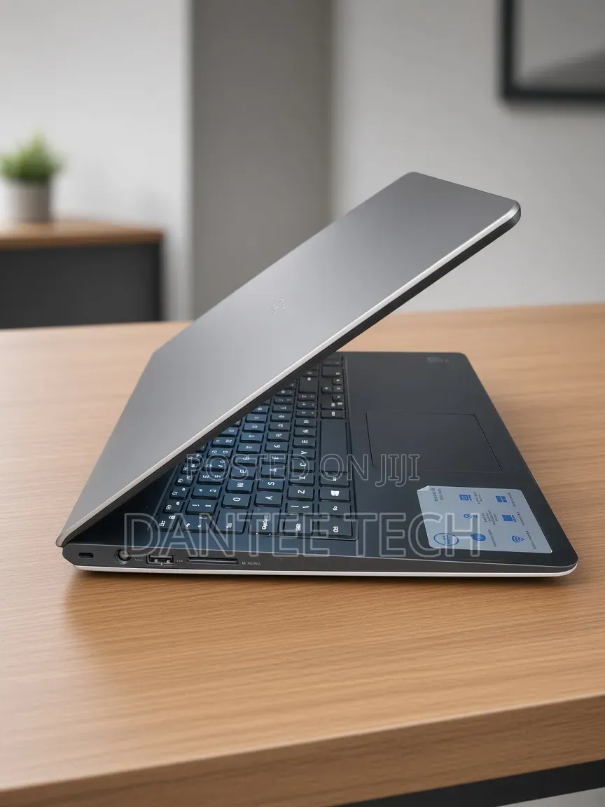 Laptop Dell Inspiron 15 5000 8GB Intel Core i7 SSD 256GB