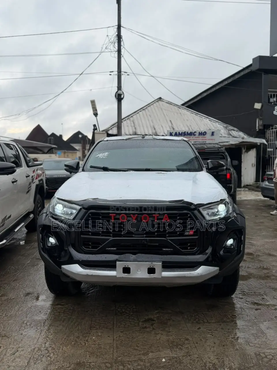 Toyota Hilux 2020 Black