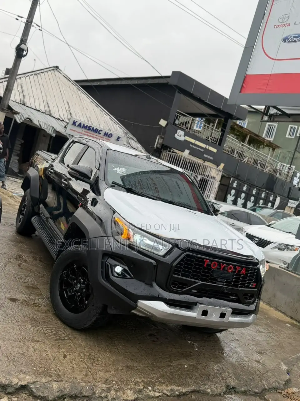 Toyota Hilux 2020 Black
