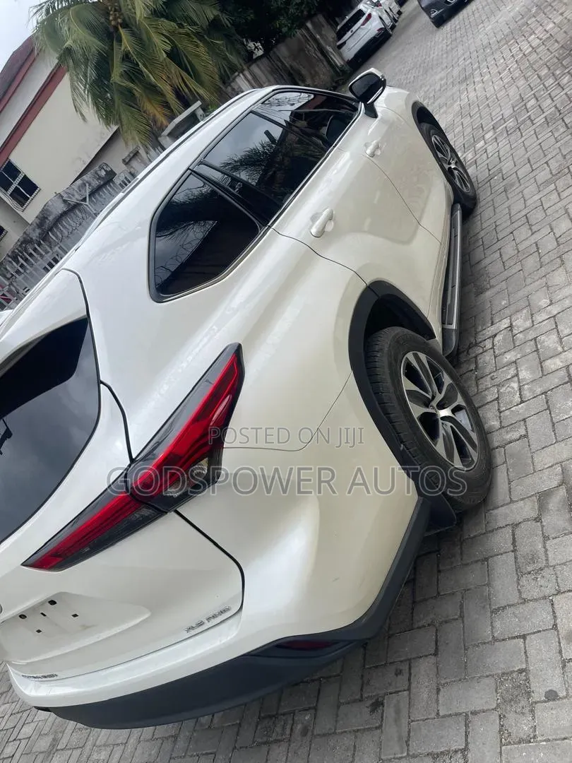Toyota Highlander XLE 2021 White