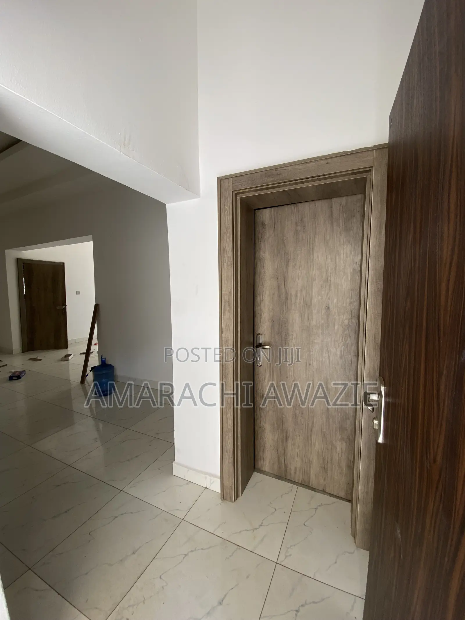 4bdrm Duplex in Idu Industrial for rent