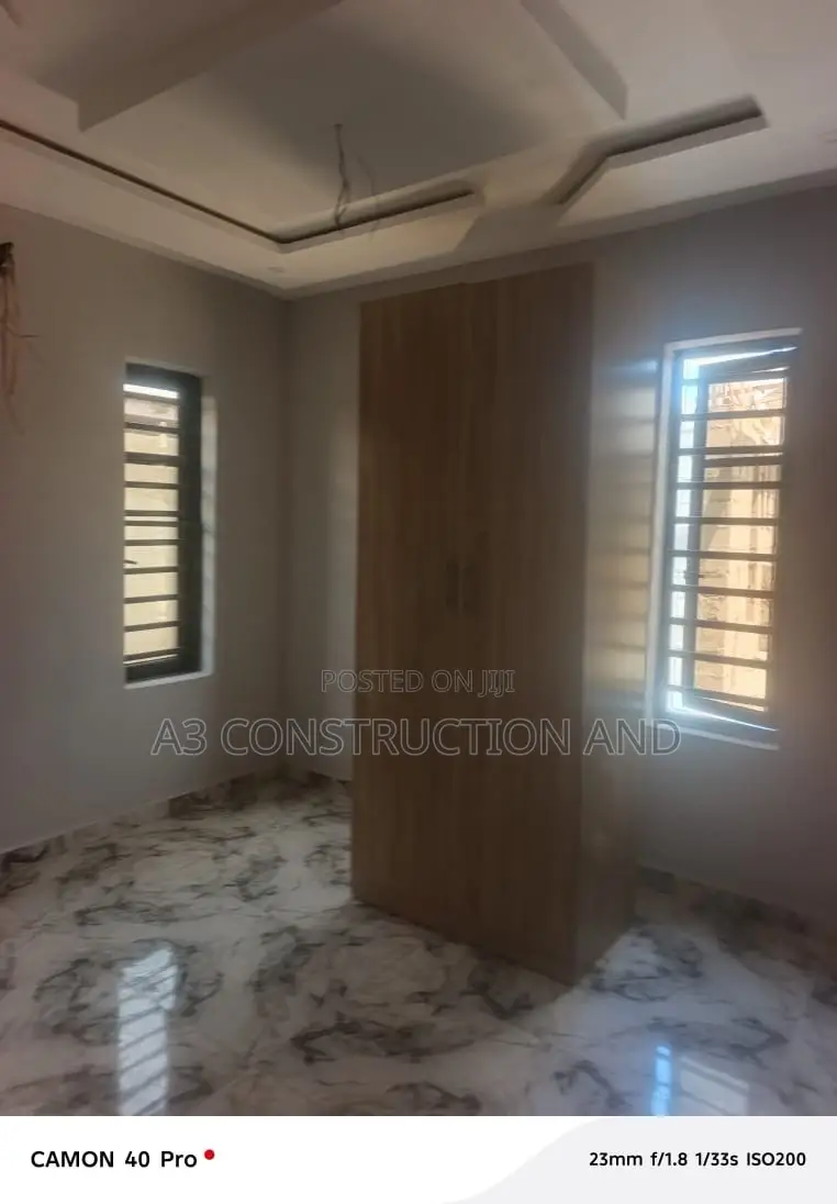4bdrm Duplex in Okebadan Estate, for sale