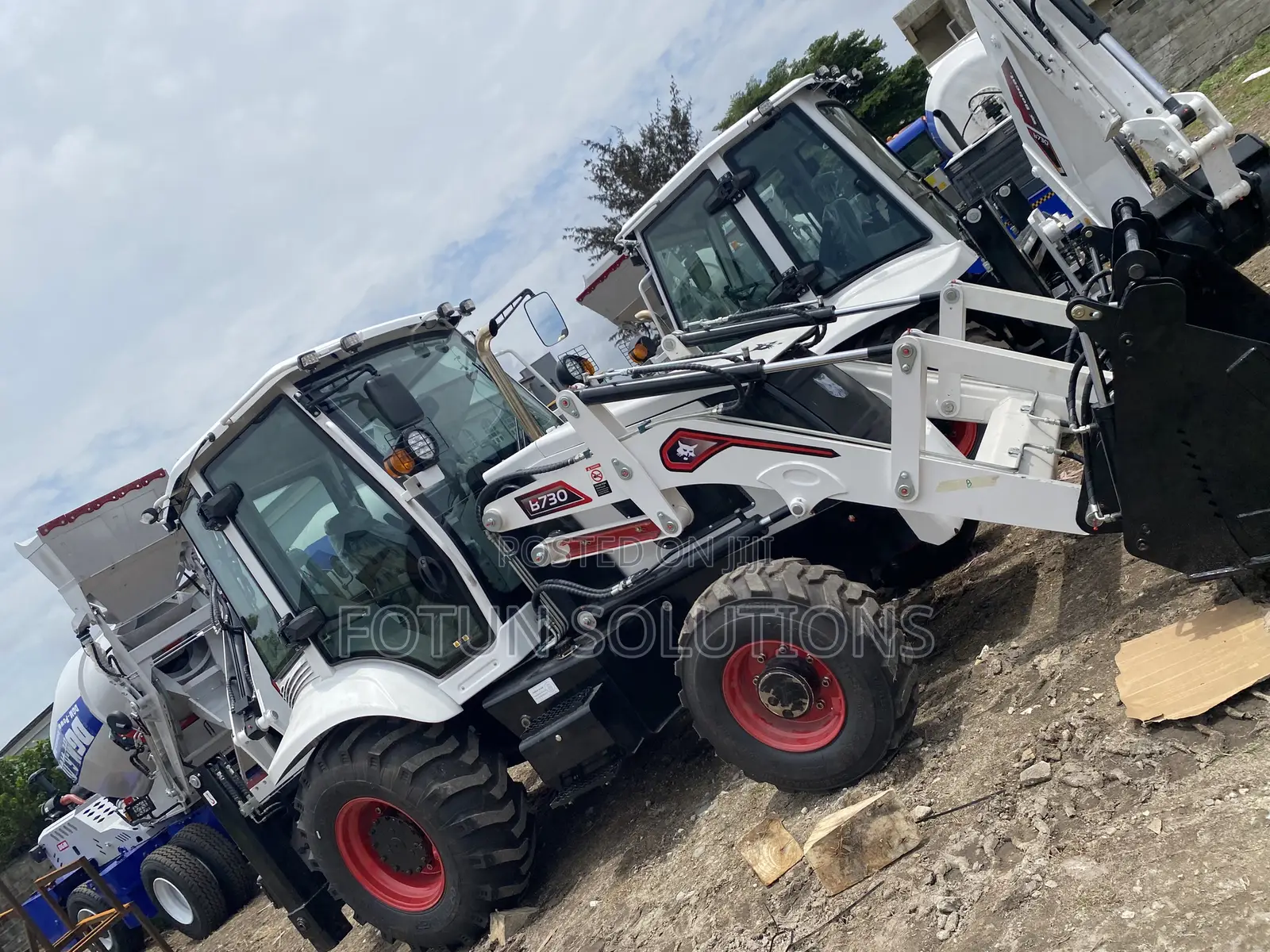 Bobcat Backhoe Loader B730