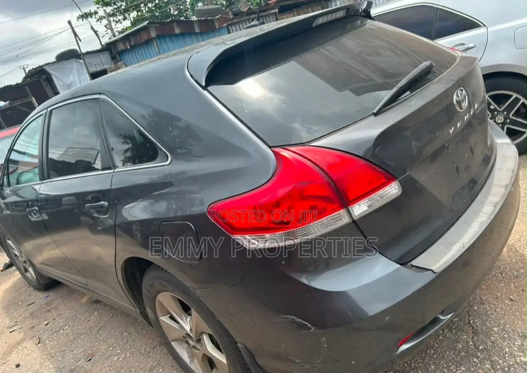 Toyota Venza 2011 Gray