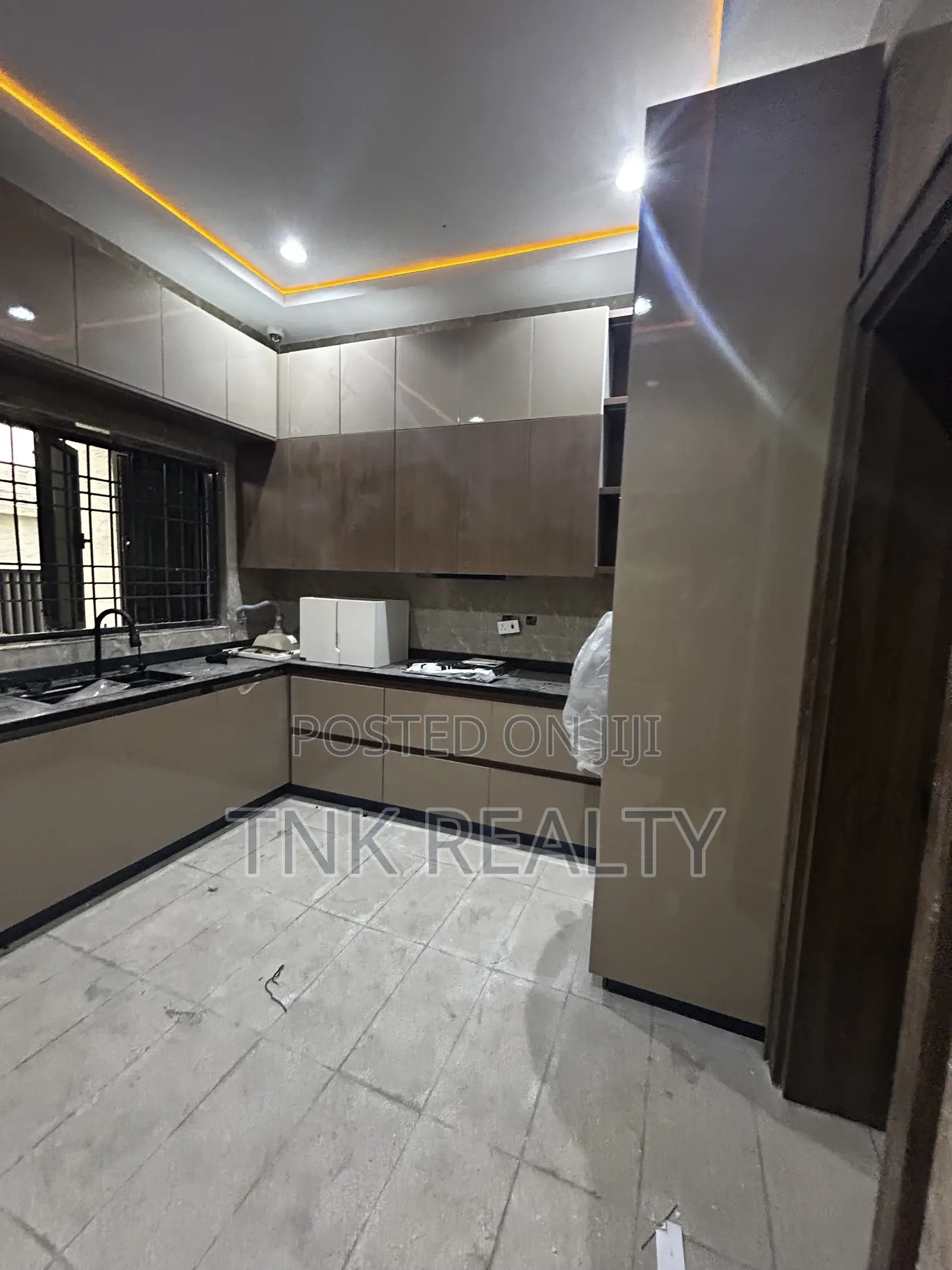 4bdrm Duplex in Jahi for sale