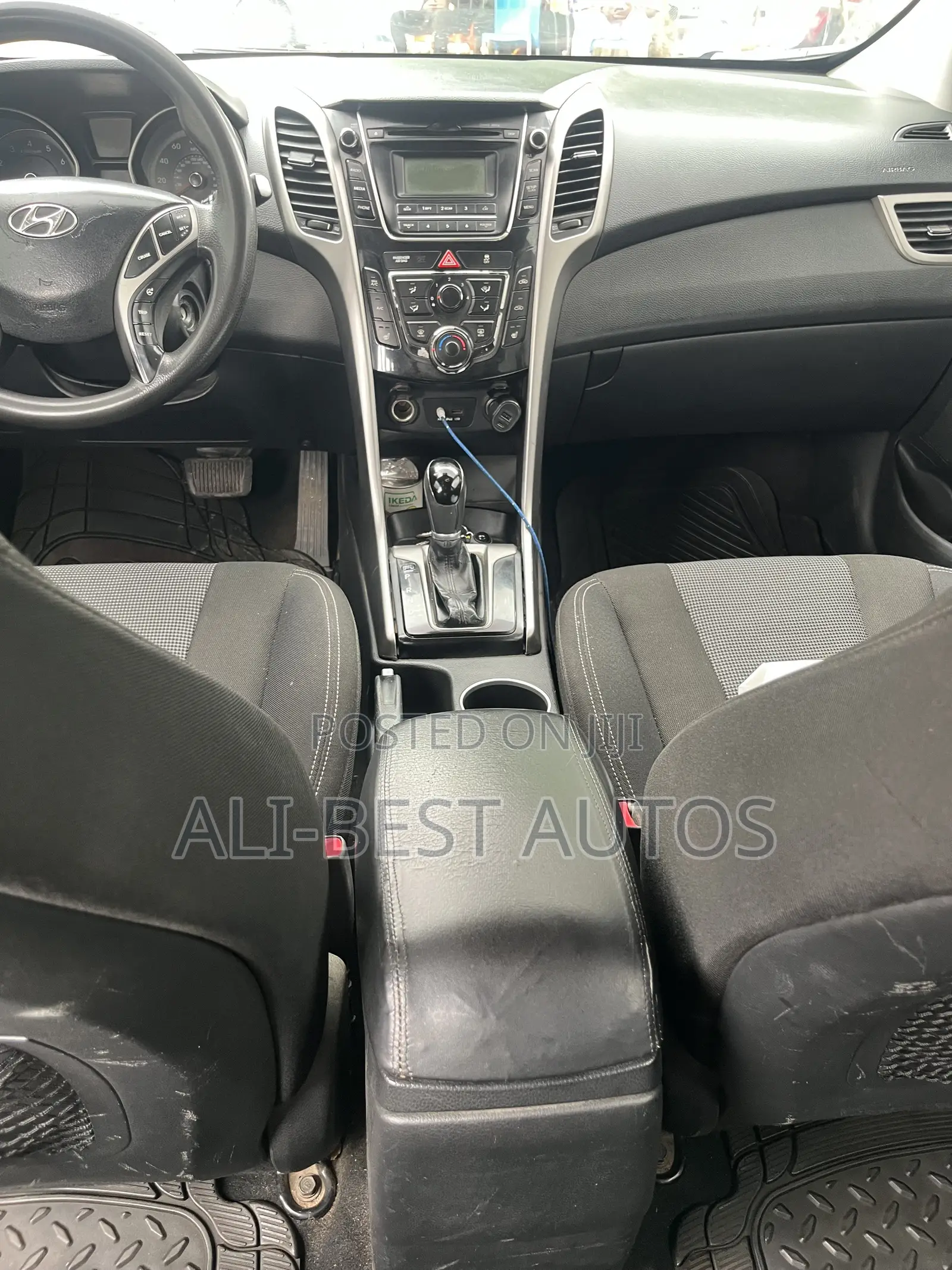 Hyundai Elantra 2012 Gray