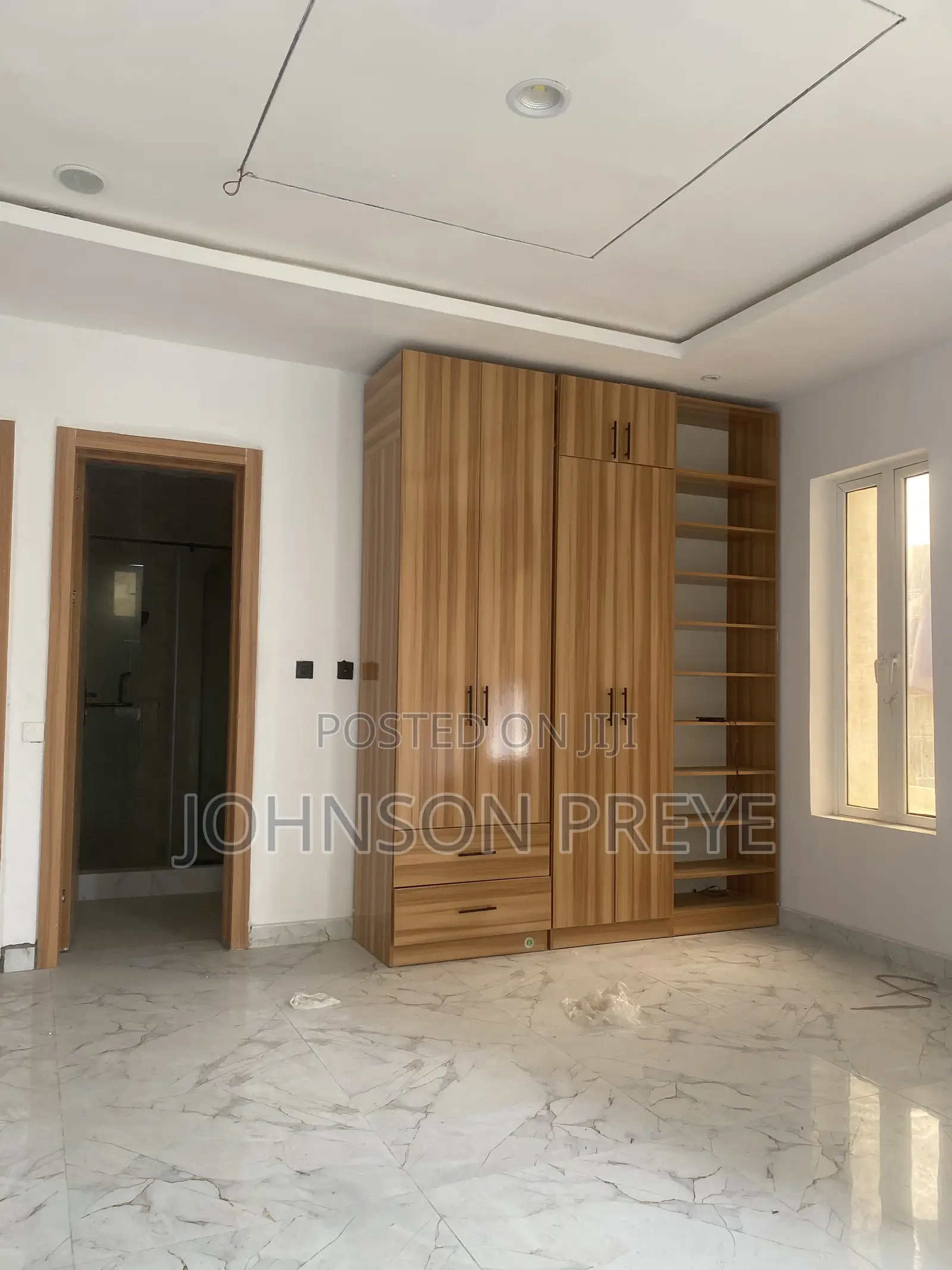 2bdrm Apartment in Lekki Phase 1 for sale