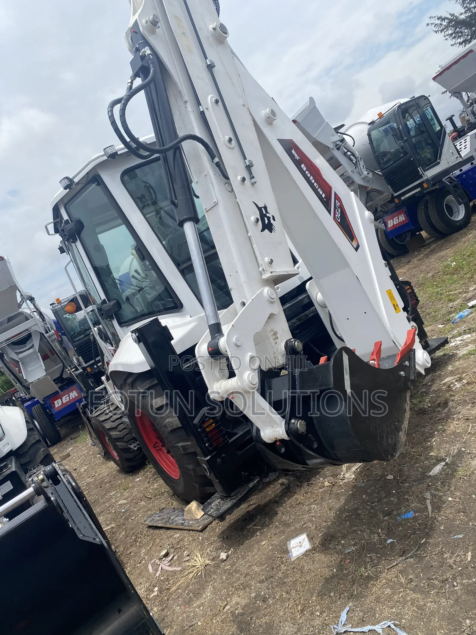 Bobcat Backhoe B730