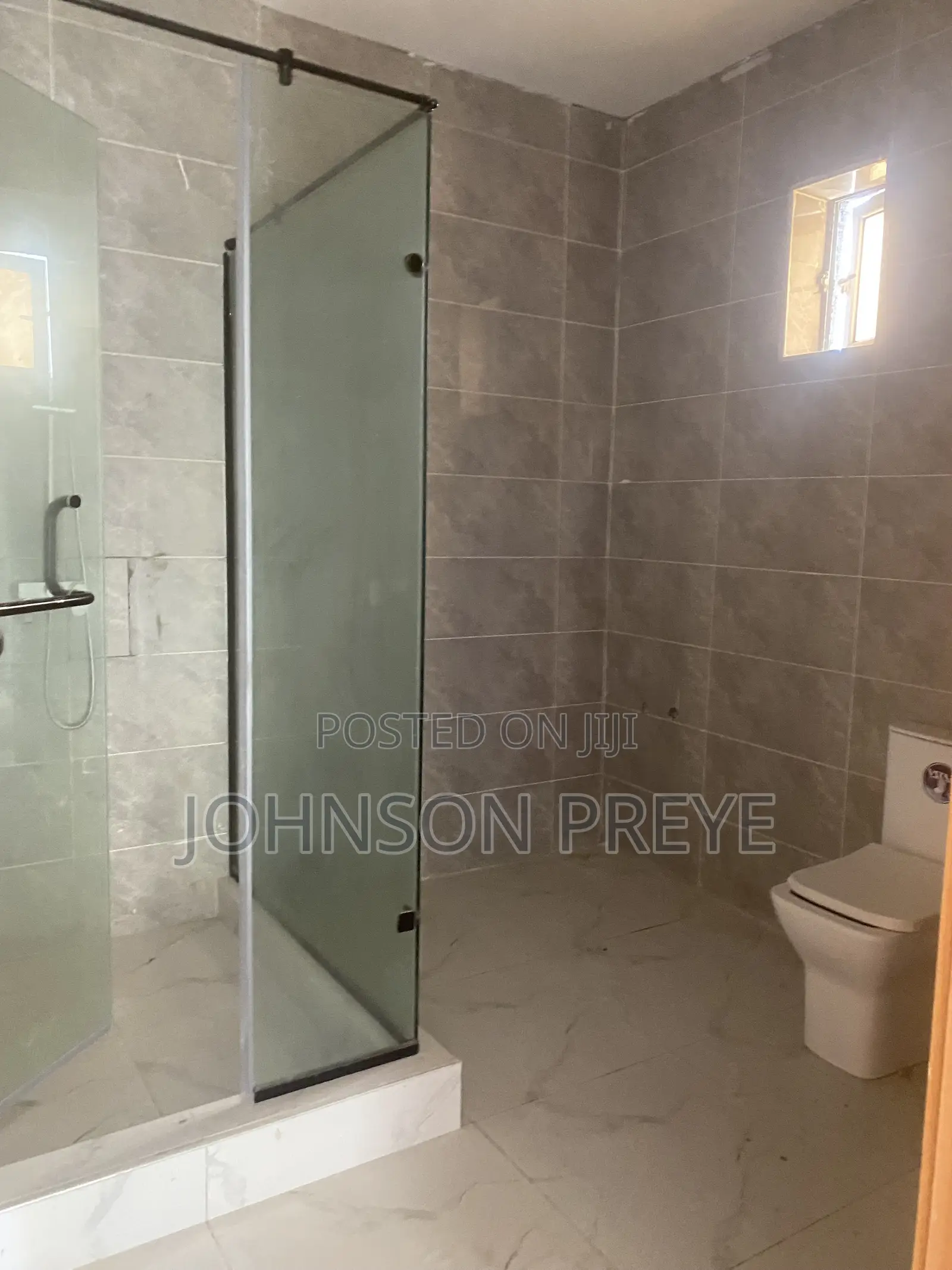 2bdrm Apartment in Lekki Phase 1 for sale
