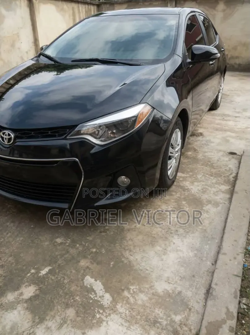 Toyota Corolla SE 4dr Sedan (1.8L 4cyl CVT) 2017 Black