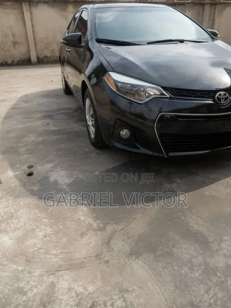 Toyota Corolla SE 4dr Sedan (1.8L 4cyl CVT) 2017 Black