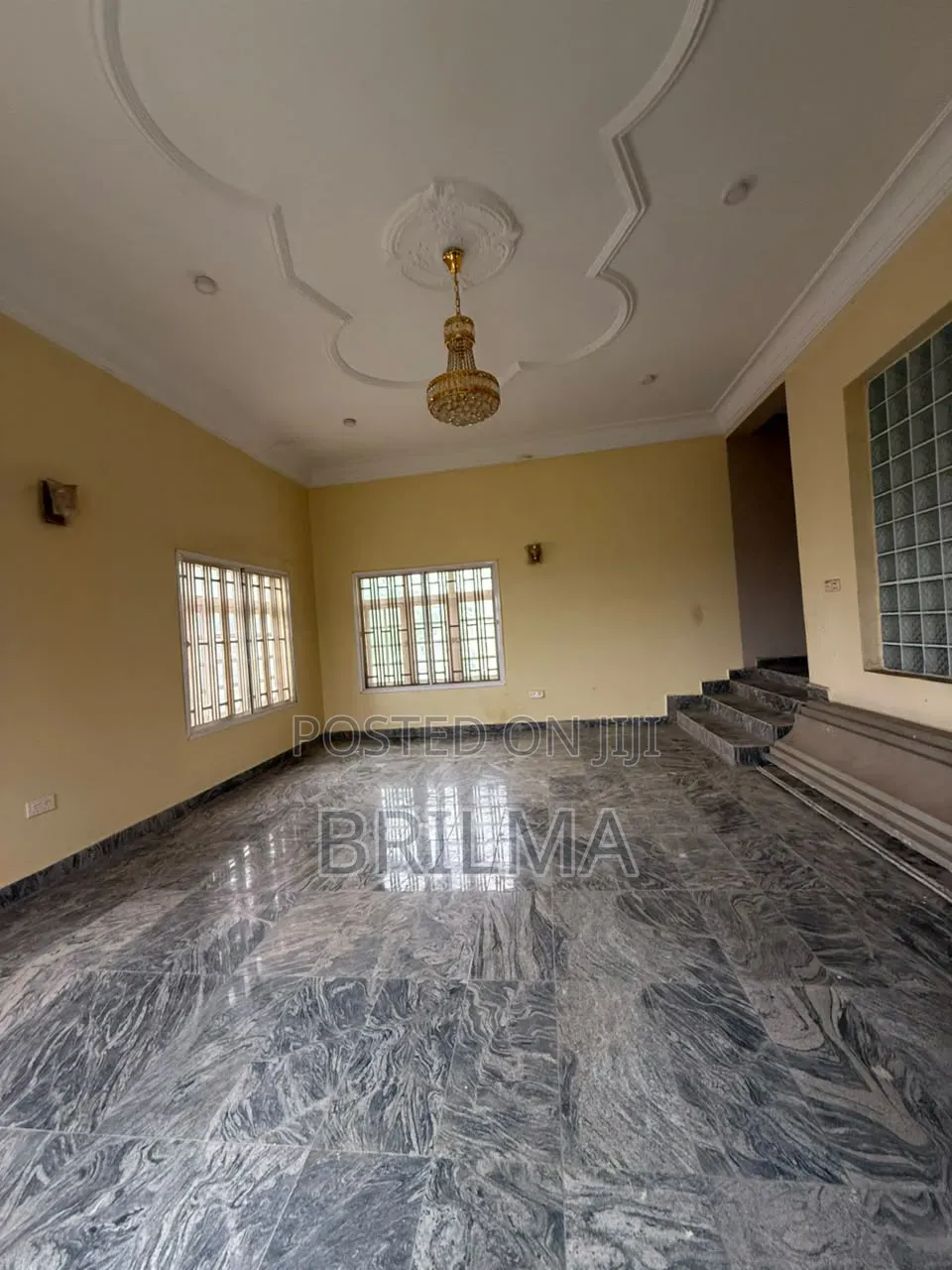 6bdrm Duplex in Guzape District for sale
