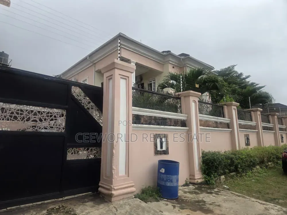 6bdrm Duplex in Iyana Eyinni Estate, CHallenge / Ibadan for rent