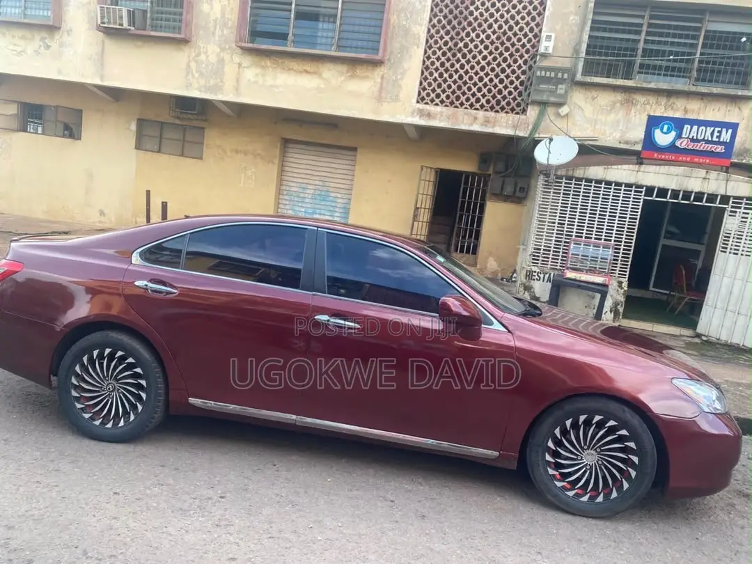 Lexus ES 350 2010 Red