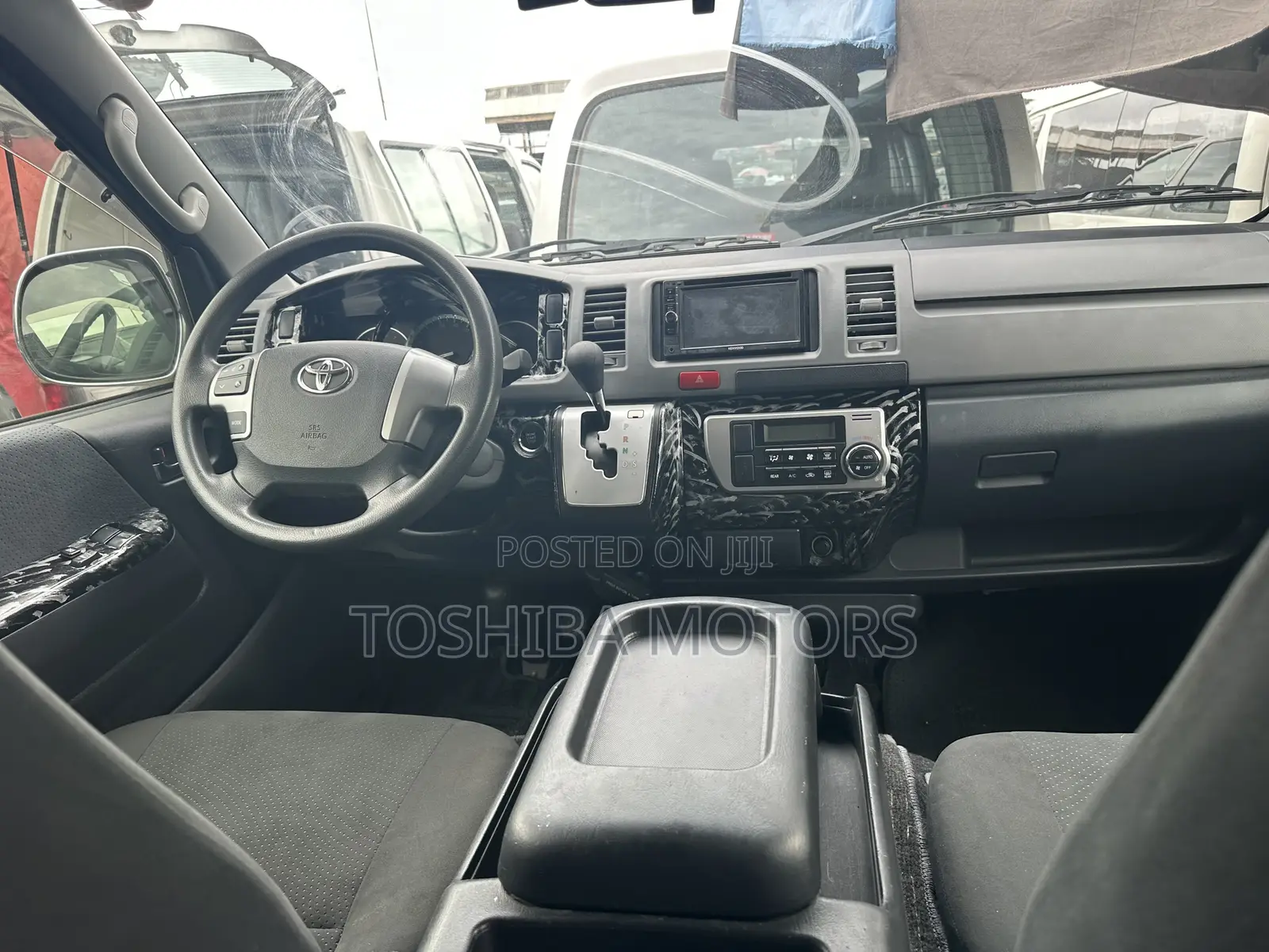 Toyota HiAce 2014 Black