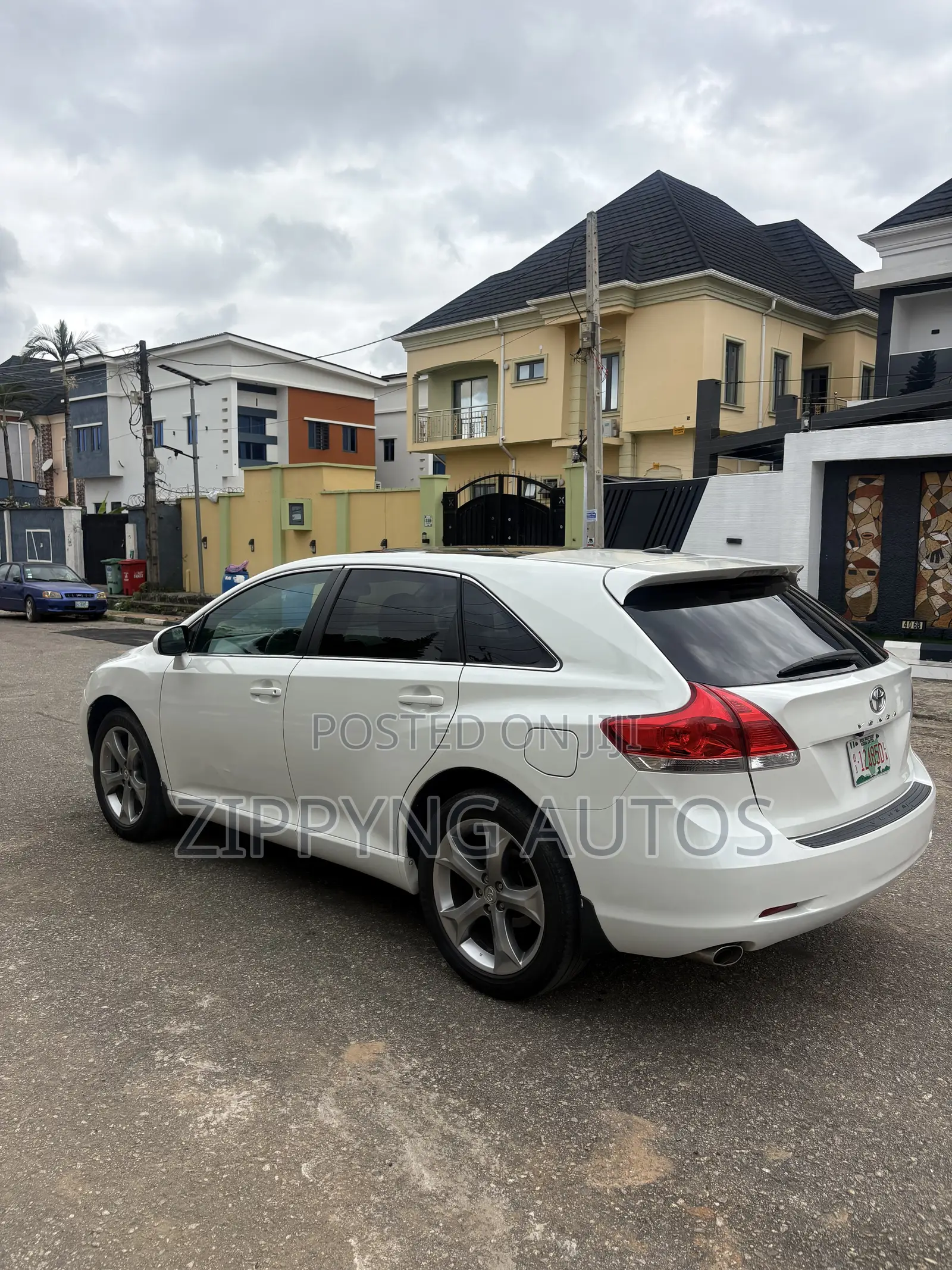 Toyota Venza V6 AWD 2010 White