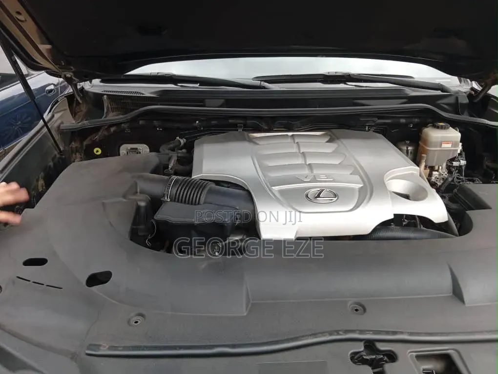 Lexus LX 570 (5 seats) AWD 2020 Black