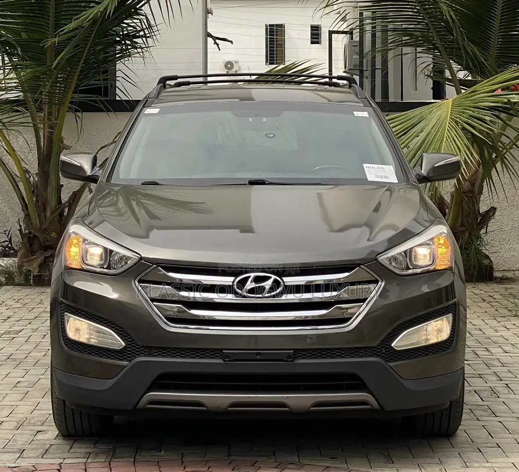Hyundai Santa Fe Limited 4dr SUV AWD (3.3L 6cyl 6A) 2014 Brown