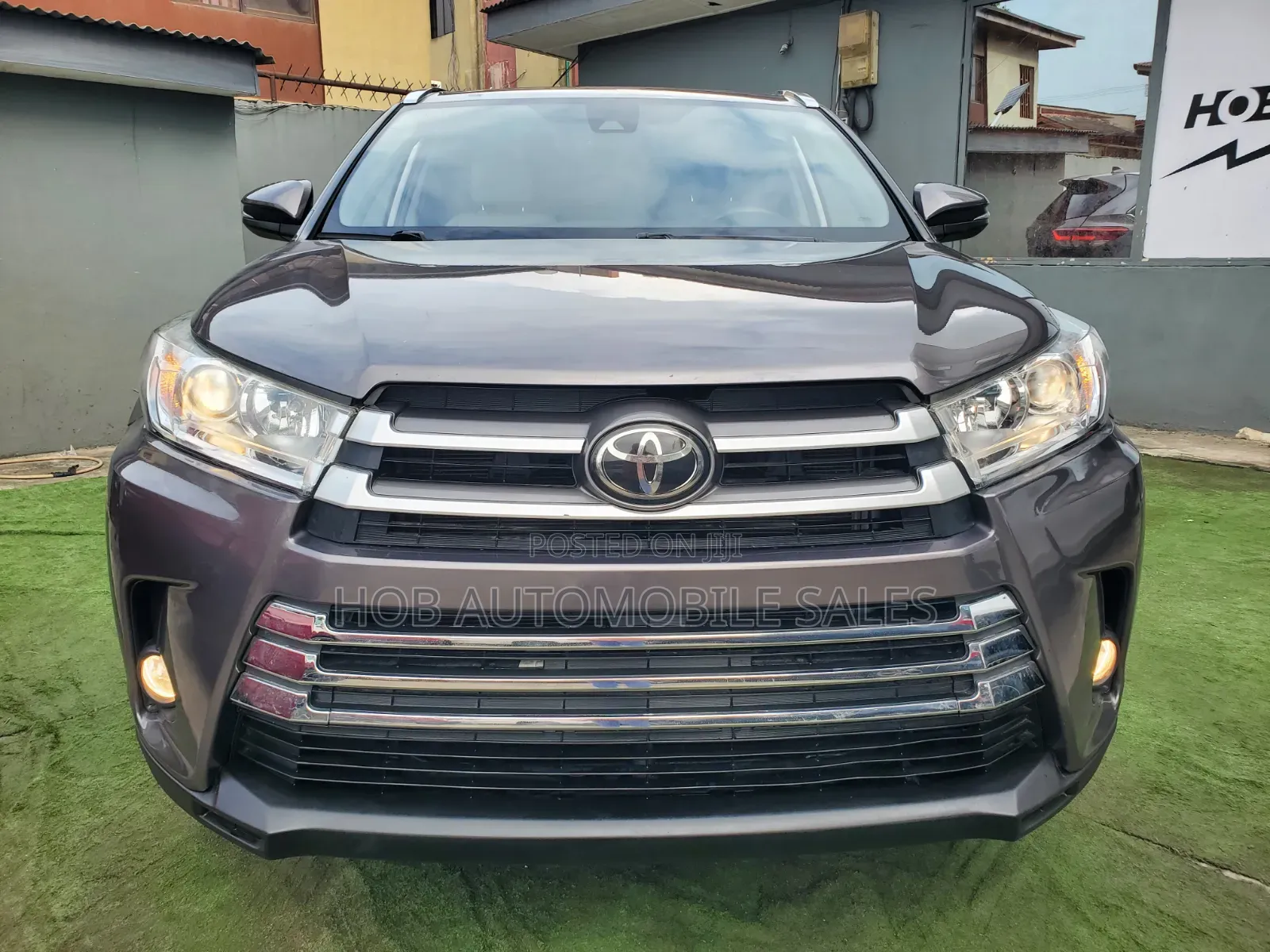 Toyota Highlander XLE 2019 Gray