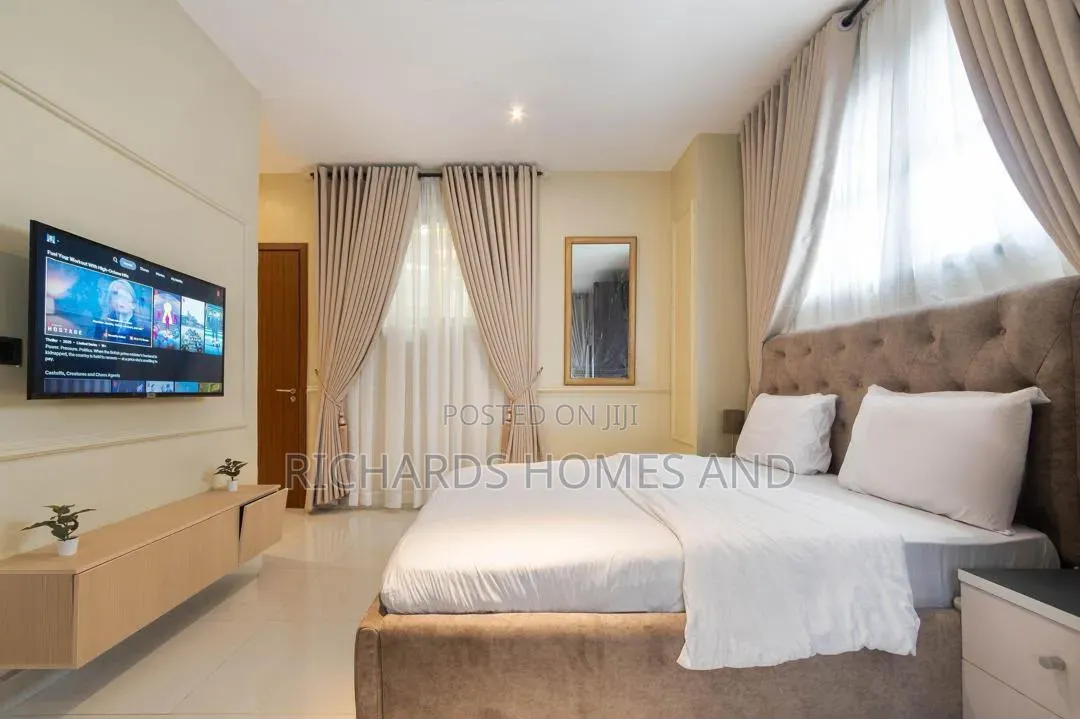 Furnished 2bdrm Apartment in Richmond, Lekki Phase 1 for rent