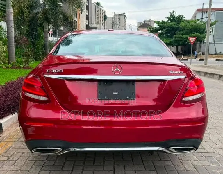 Mercedes-Benz E-Class 2019 Red