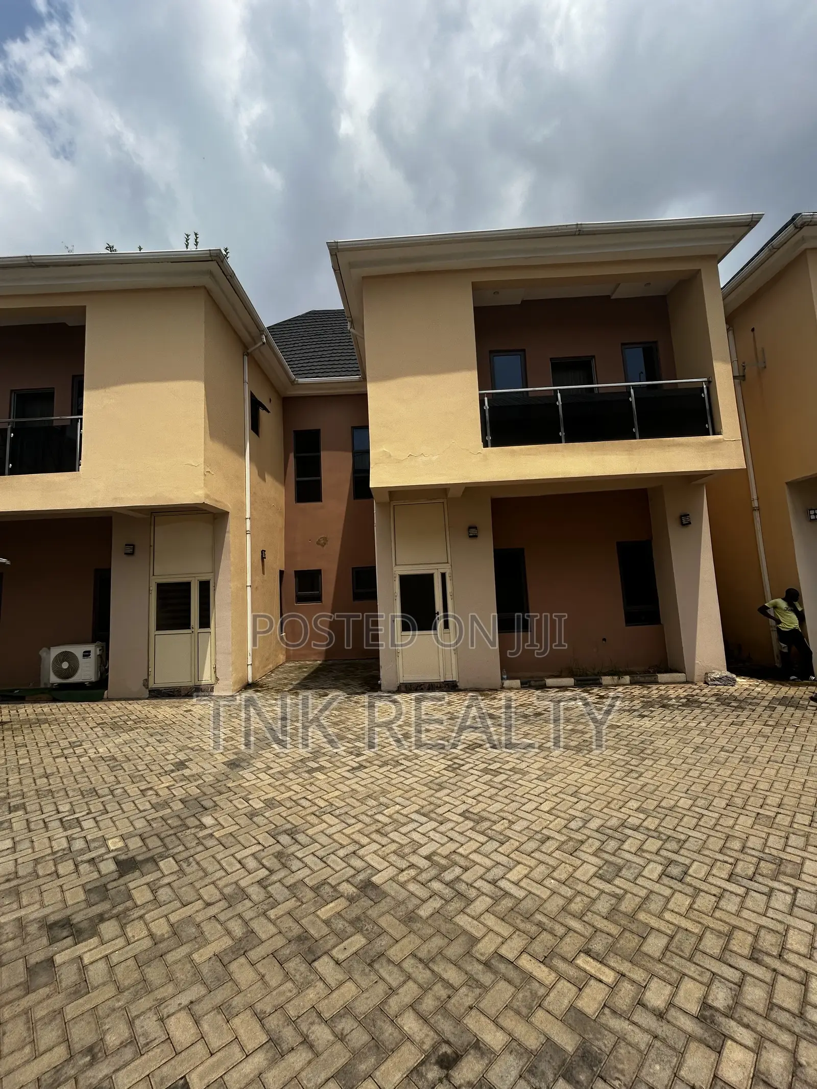 4bdrm Duplex in Jahi for rent