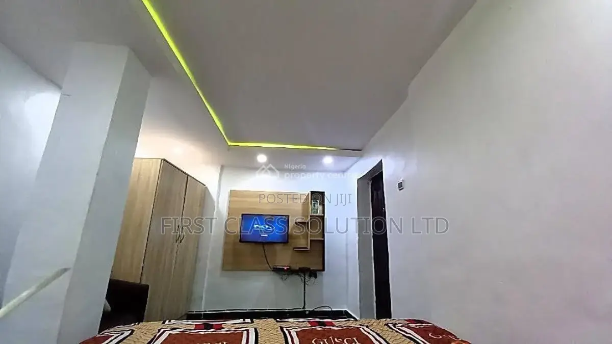 Nicely Furnished and Serviced 1 Bedroom Apartment