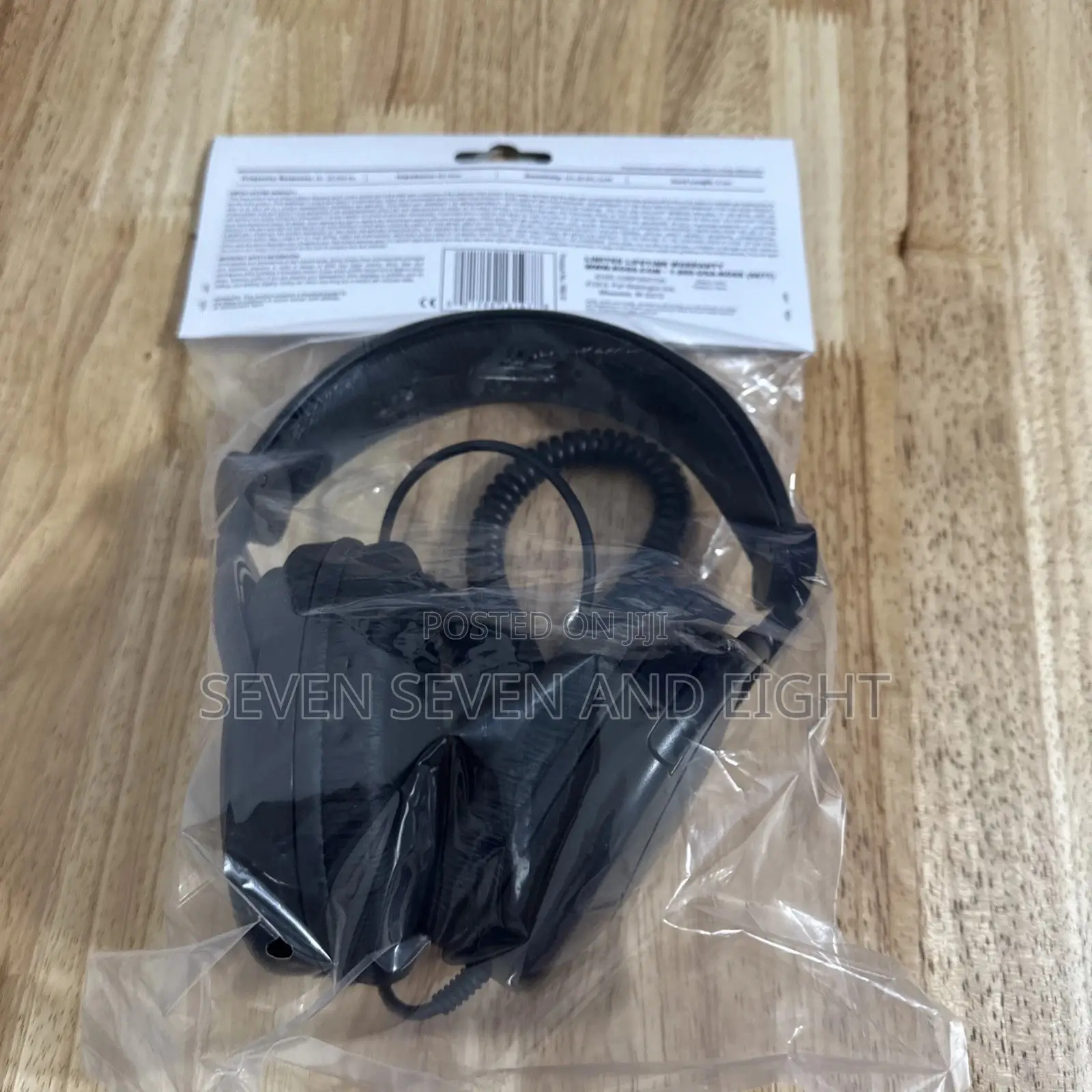 KOSS R80 8' Stereophone New Factory Sealed Adjustable - Ear Cushions