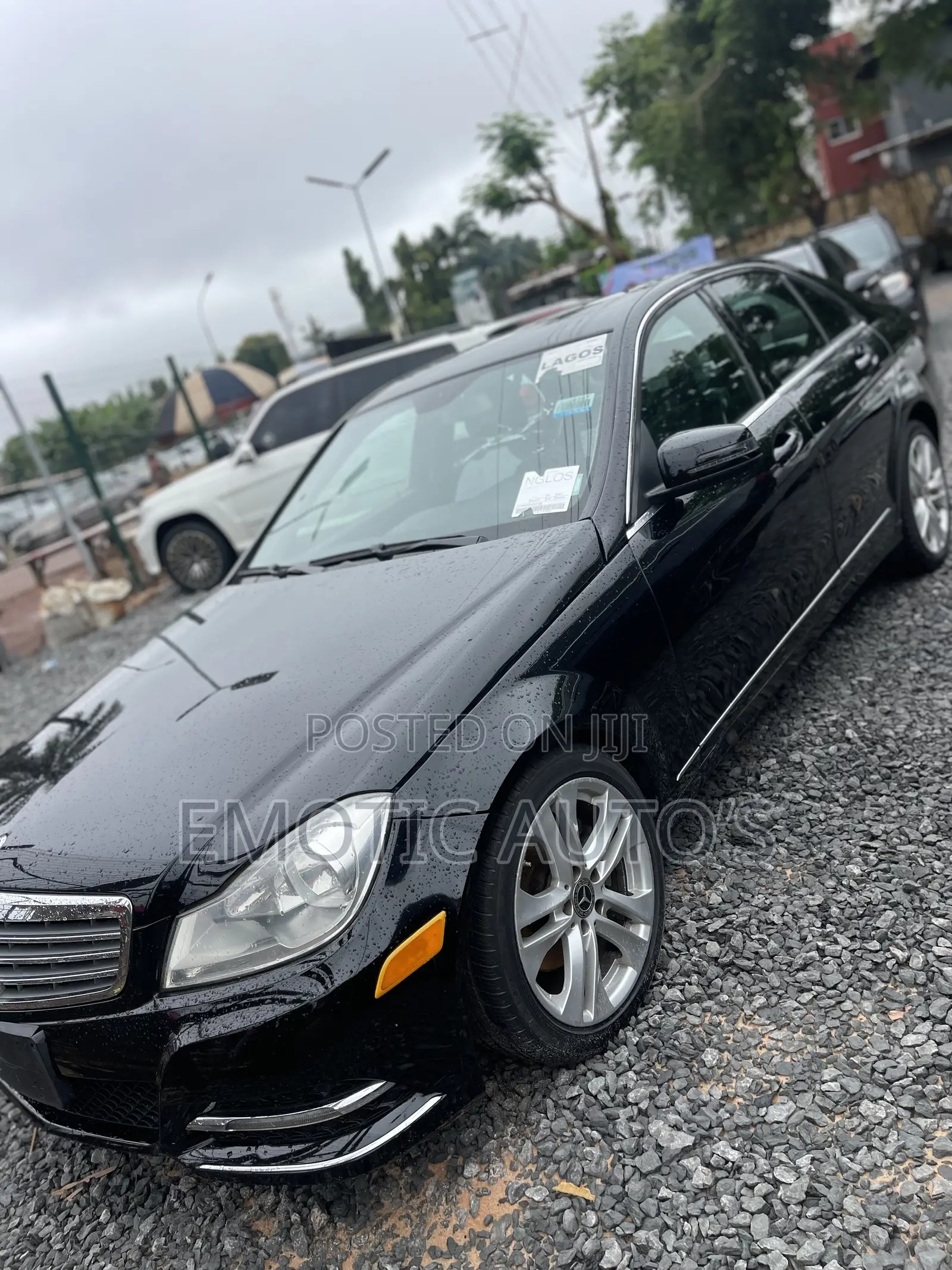 Mercedes-Benz C300 2012 Black