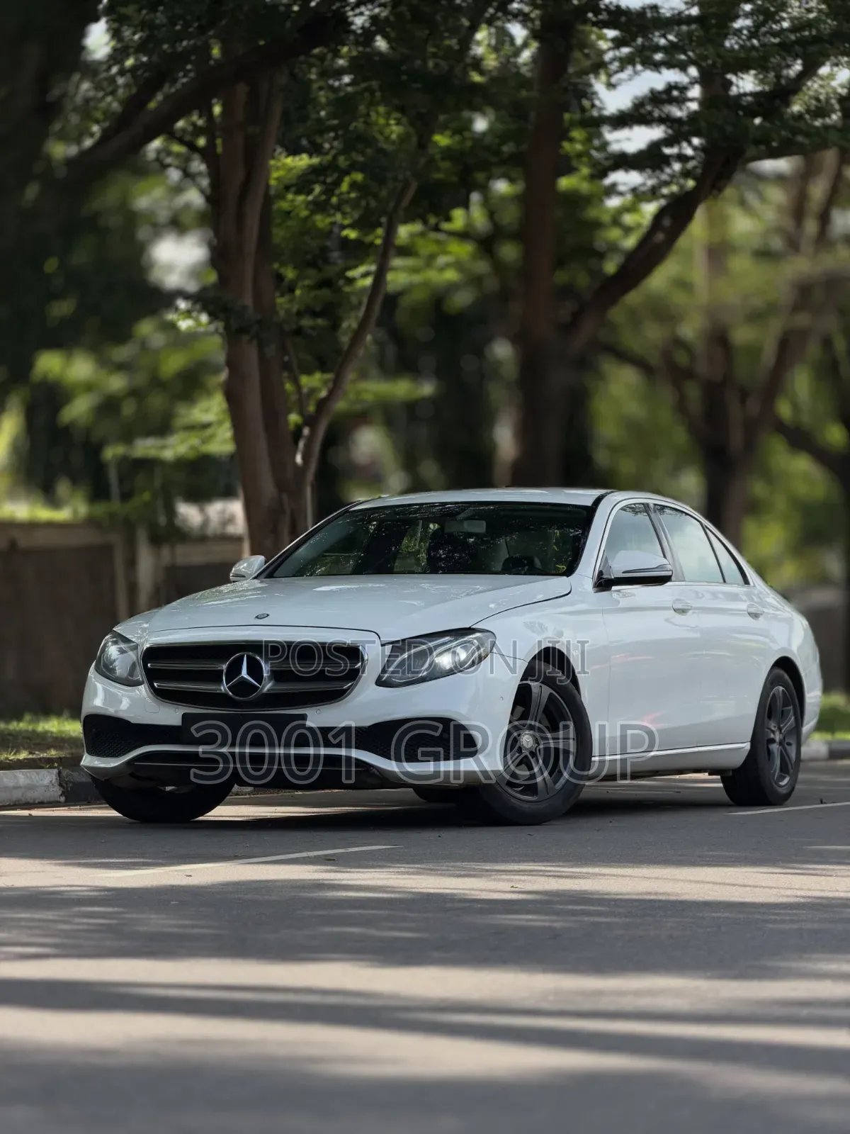 Mercedes-Benz E300 2017 White