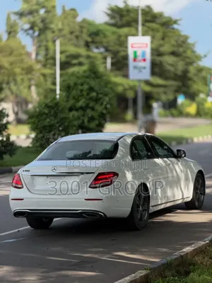 Mercedes-Benz E300 2017 White