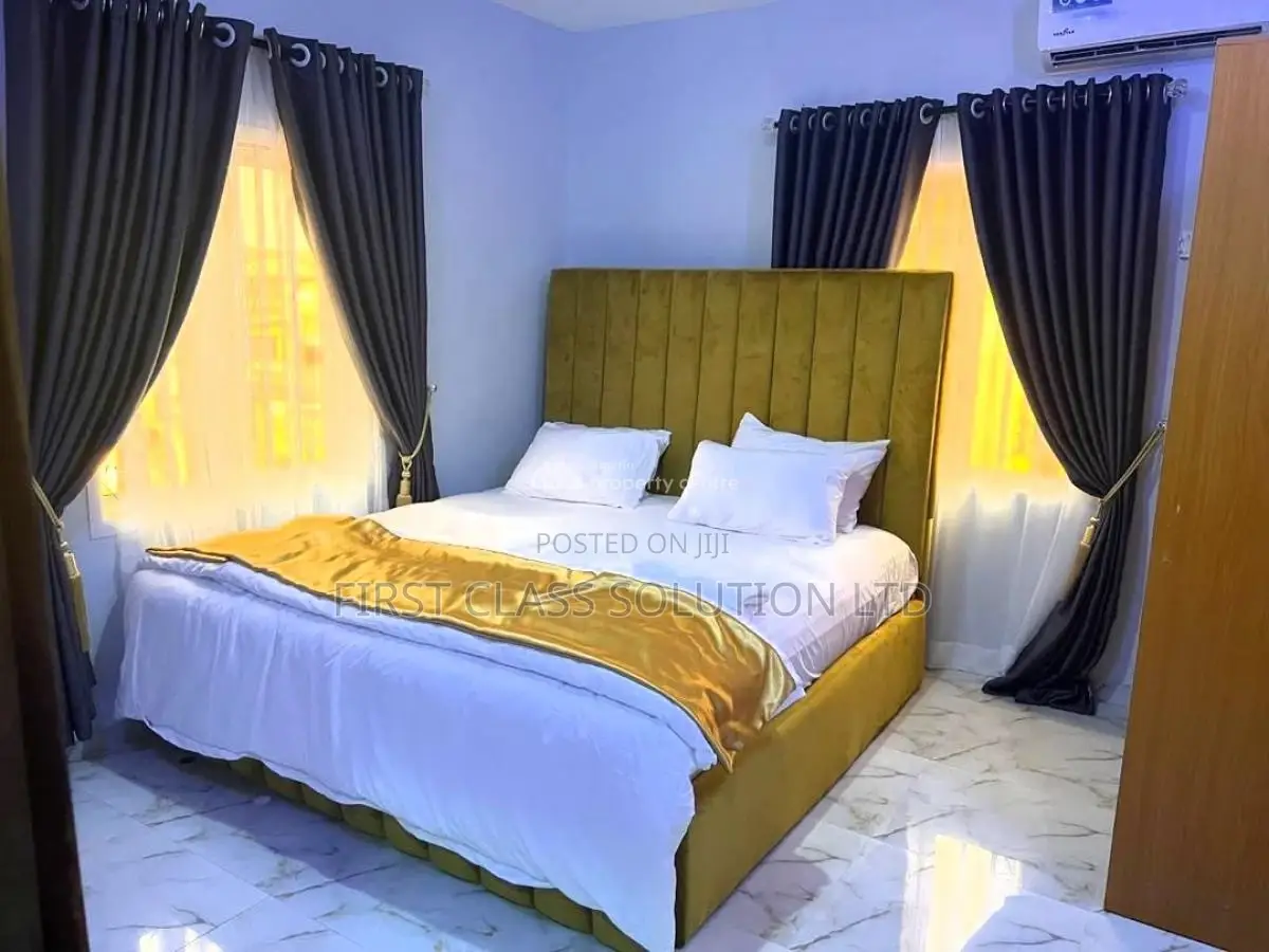 Comfortably Furnished and Serviced Luxury 2 Bedroom Apartment