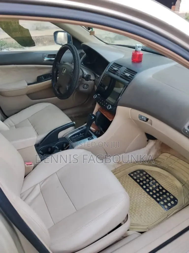 Honda Accord 2007 Gold