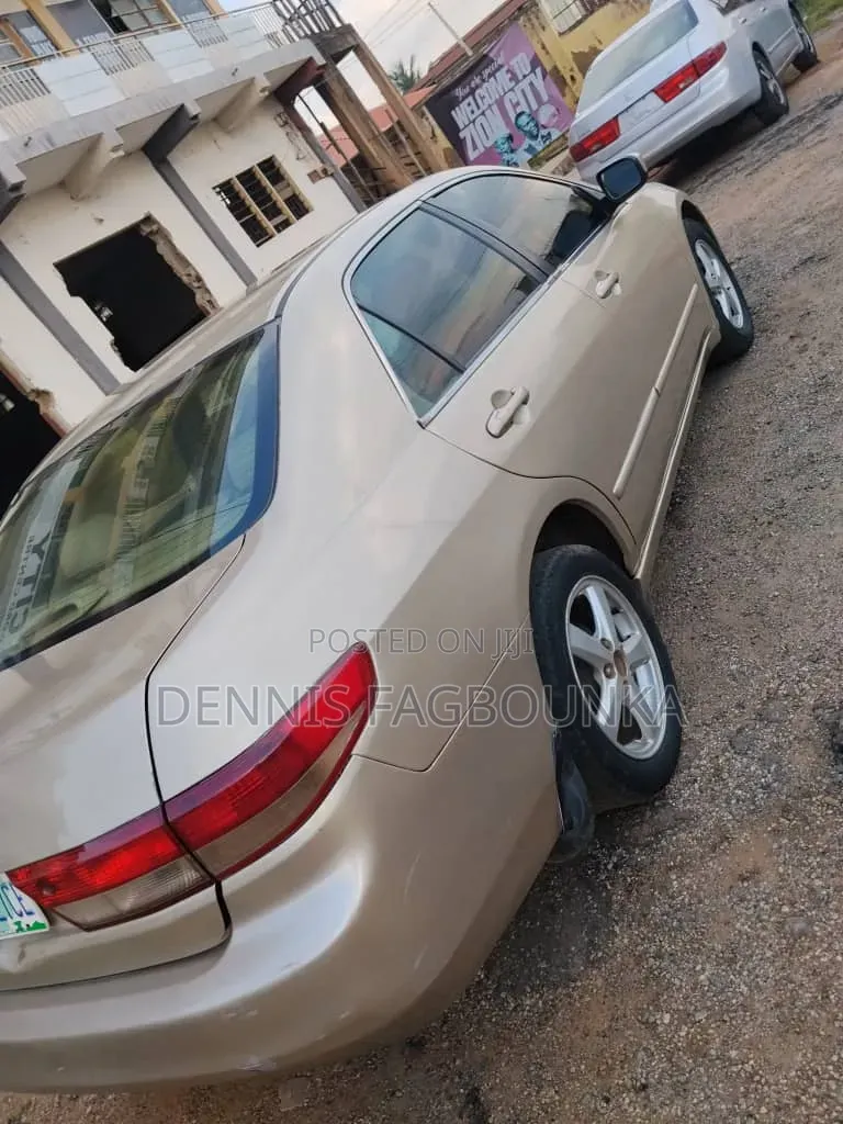Honda Accord 2007 Gold