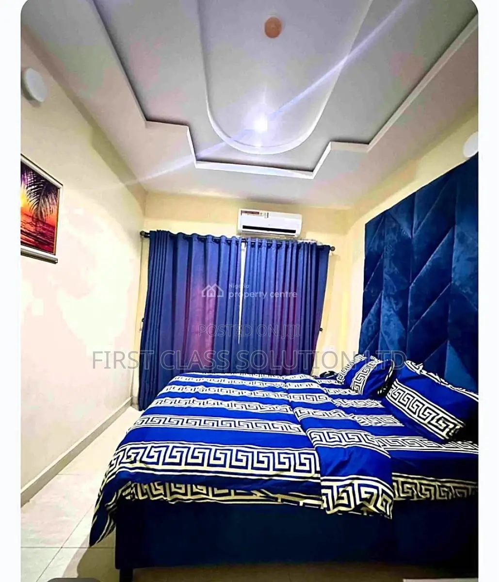 Wonderfully Furnished and Well Serviced Luxury 2 Bedroom Apartment