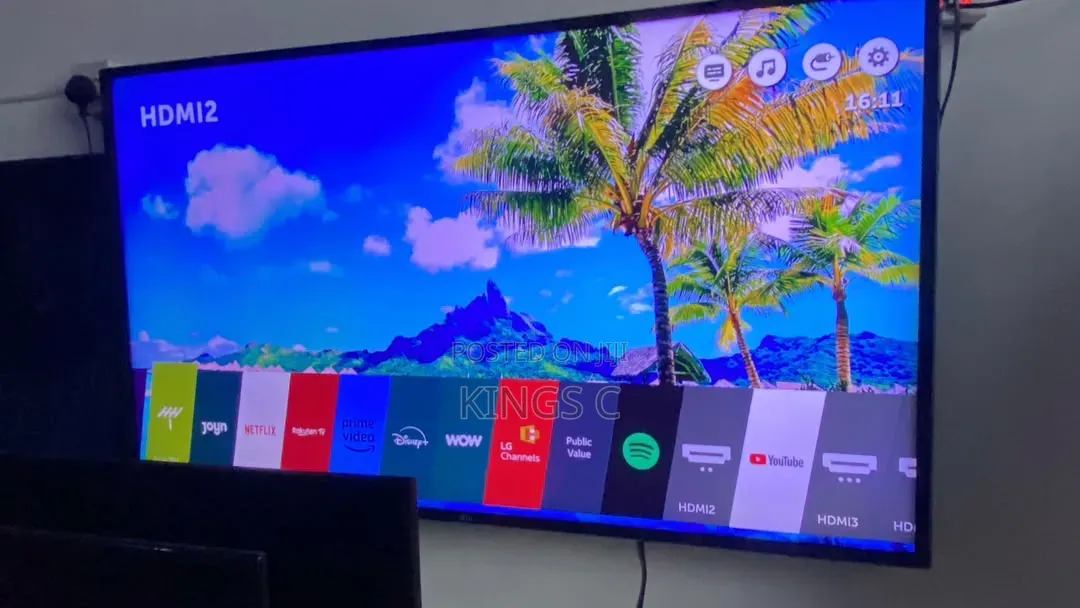 LG 65 Inches Ultra . Fts: Bluetooth, Netflix, Free WiFi, SCRN Mirror