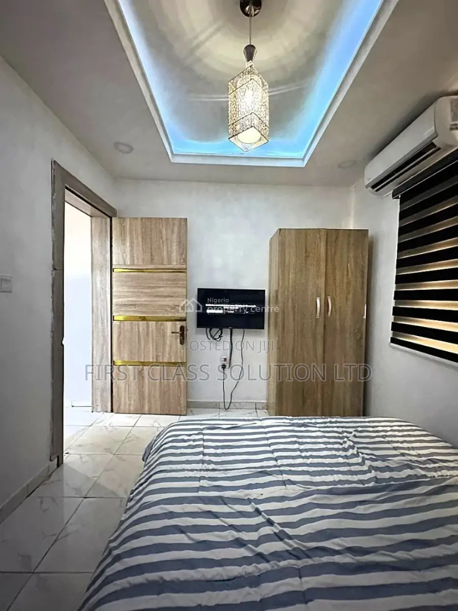 Fully Furnished and Serviced Luxury 1 Bedroom Apartment