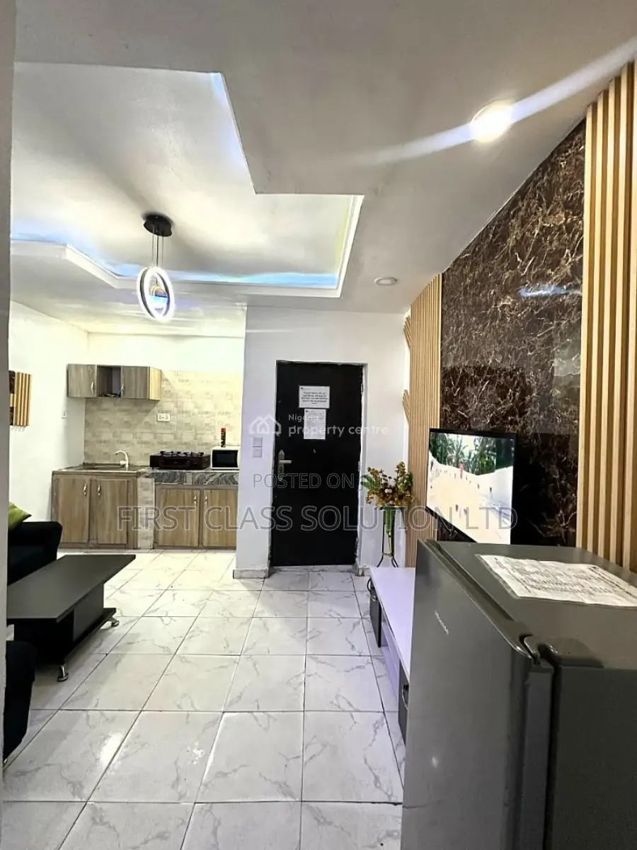 Fully Furnished and Serviced Luxury 1 Bedroom Apartment
