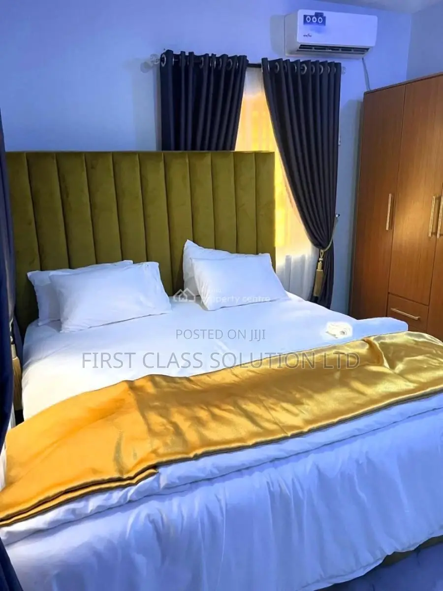 Neatly Furnished and Well Serviced Luxury 1 Bedroom Apartment
