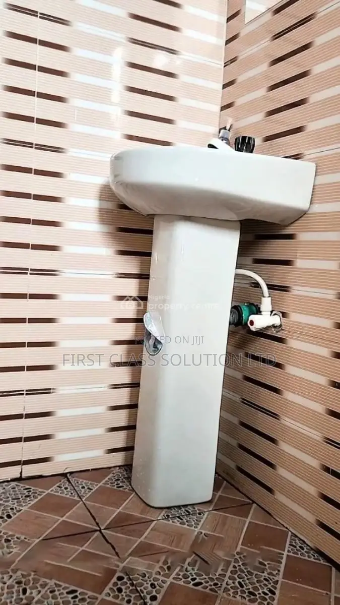 Finely Furnished and Well Serviced Luxury 2 Bedroom Apartment
