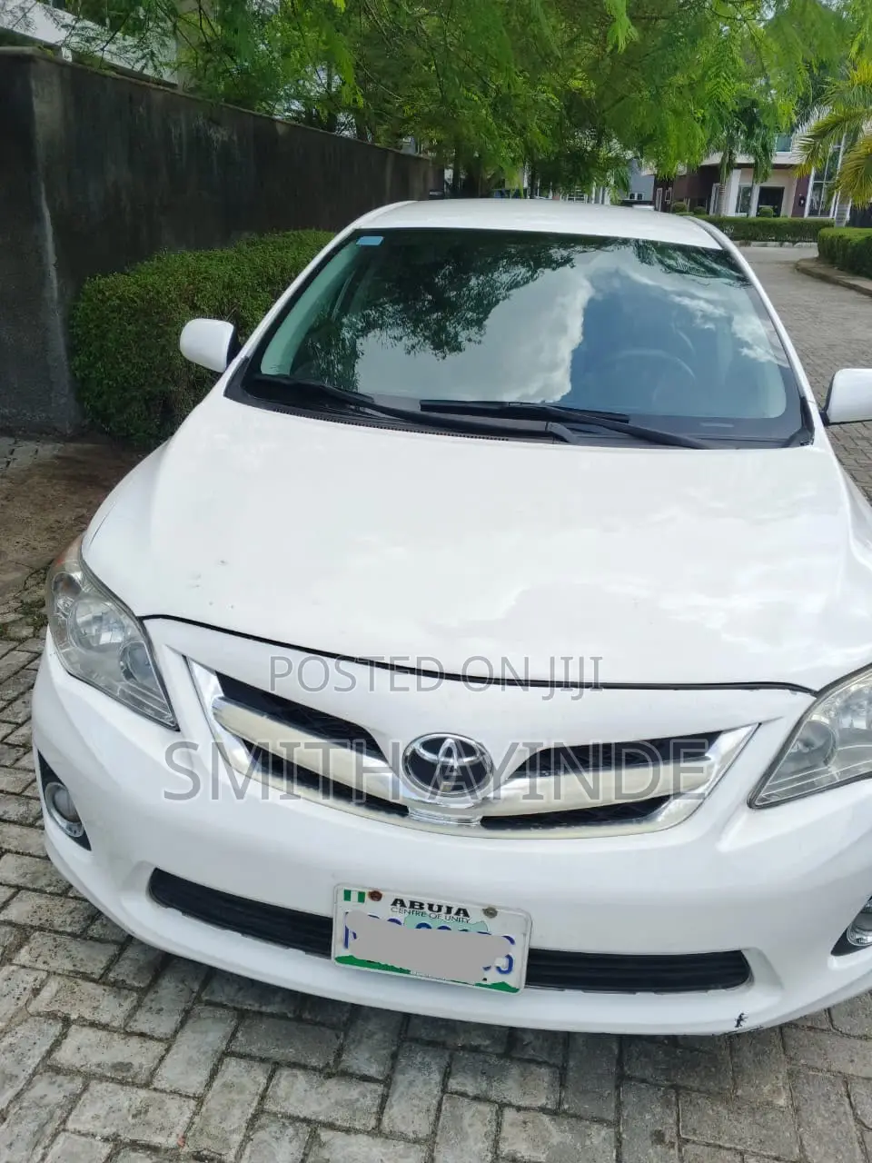 Toyota Corolla LE 4dr Sedan (1.8L 4cyl 4A) 2011 White