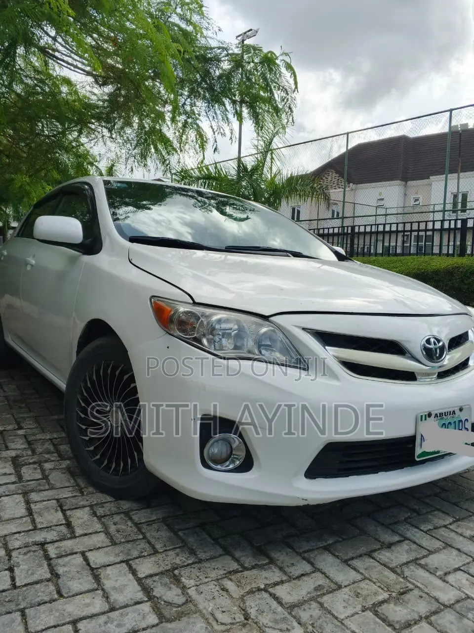 Toyota Corolla LE 4dr Sedan (1.8L 4cyl 4A) 2011 White