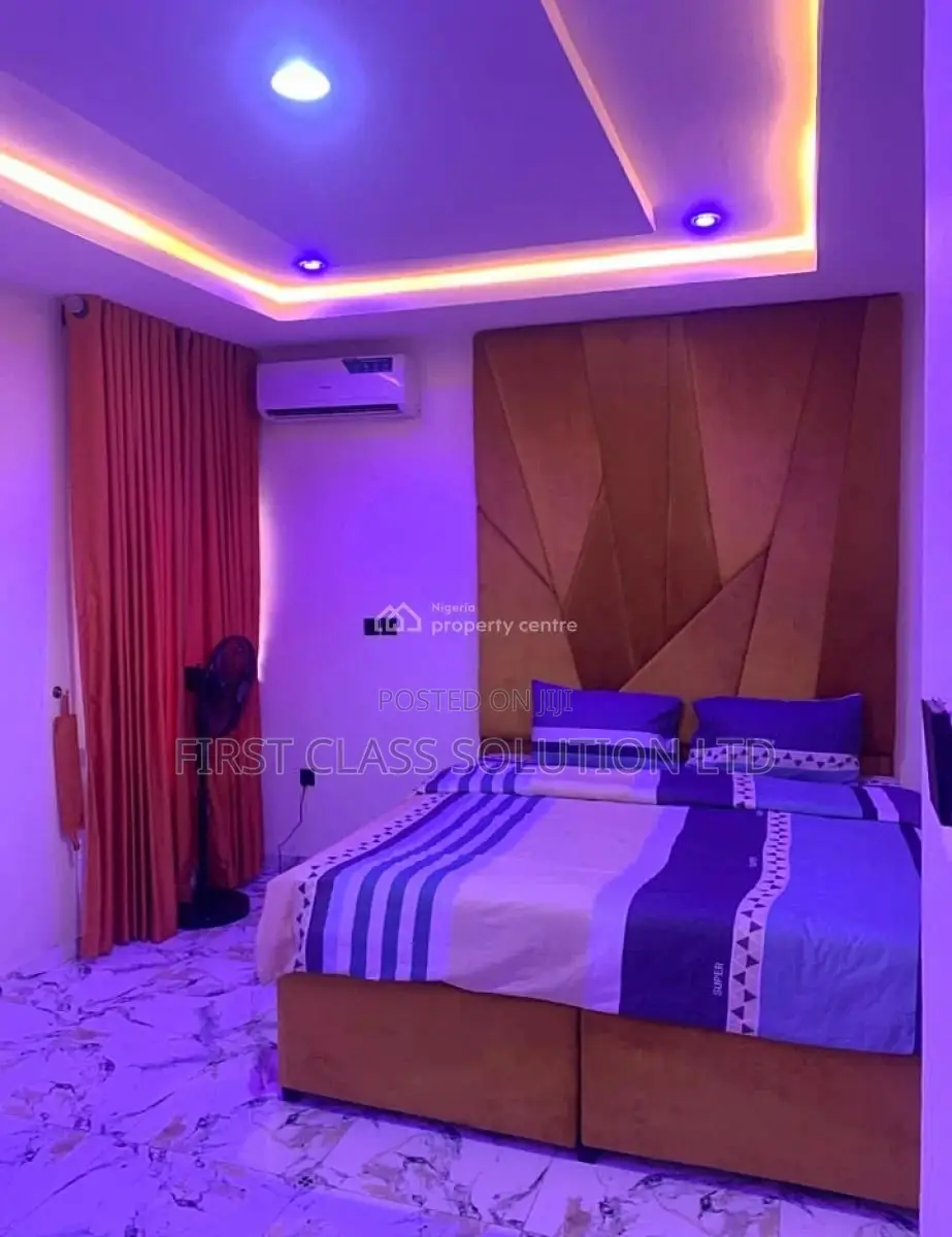 Nicely Furnished and Serviced Luxury 1 Bedroom Duplex Apartment
