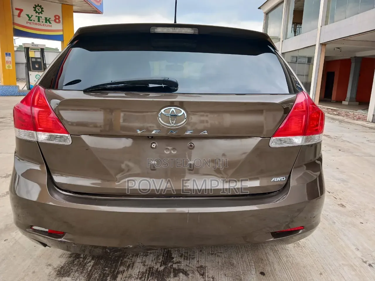 Toyota Venza AWD 2012 Brown